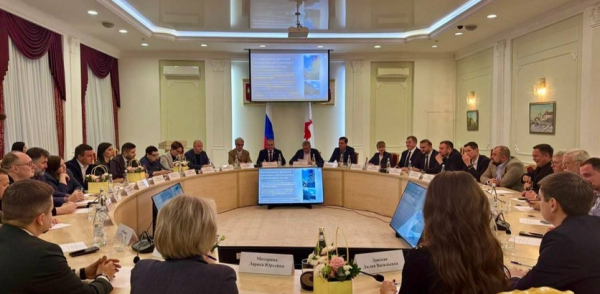 Юрий Шалабаев на заключительном заседании городской Общественной палаты третьего созыва поблагодарил ее членов за реализацию социально значимых проектов