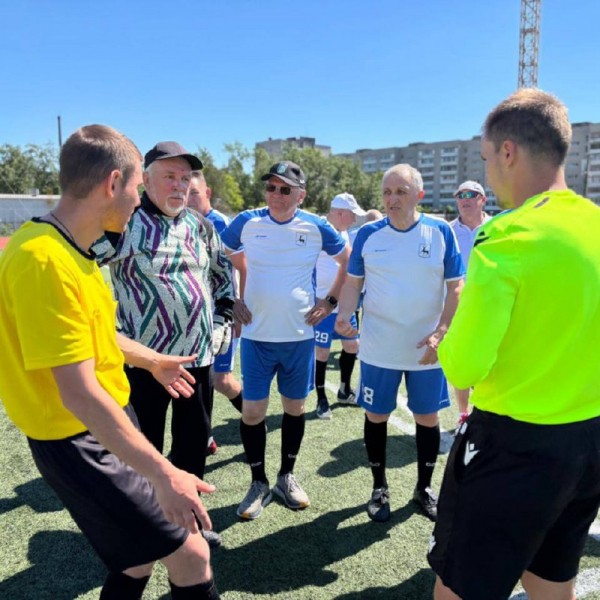 Евгений Люлин: "Дзержинск стал одним из первых городов, где матчи по пешему футболу начнут проводиться на регулярной основе" Евгений Люлин: "Дзержинск стал одним из первых городов, где матчи по пешему футболу начнут проводиться на регулярной основе"