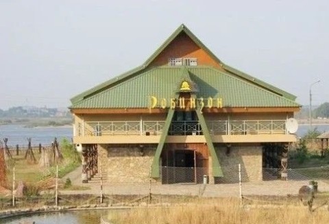 Покупателя снова ищут для закрытого ресторана «Робинзон» на Гребном канале