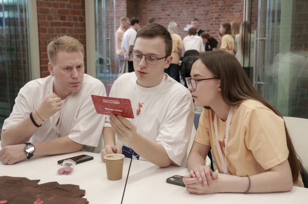 Юрий Шалабаев посетил историко-патриотический турнир «Битва за Родину», участниками которого стали 200 молодых людей из 19 городов России