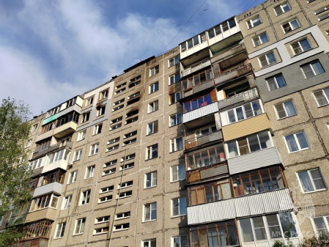 Пожар в 9-этажке на Пермякова ликвидировали на площади в 900 кв.м. Пожар в 9-этажке на Пермякова ликвидировали на площади в 900 кв.м.