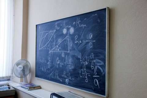 Массовая эвакуация школ идет в Нижегородской области 24 апреля Массовая эвакуация школ идет в Нижегородской области 24 апреля