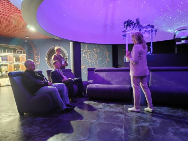 Делегация Республики Беларусь посетила Нижегородский планетарий имени Г.М. Гречко Делегация Республики Беларусь посетила Нижегородский планетарий имени Г.М. Гречко