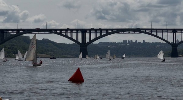 Пятьдесят юных яхтсменов приняли участие в Первенстве Нижнего Новгорода по парусному спорту Пятьдесят юных яхтсменов приняли участие в Первенстве Нижнего Новгорода по парусному спорту