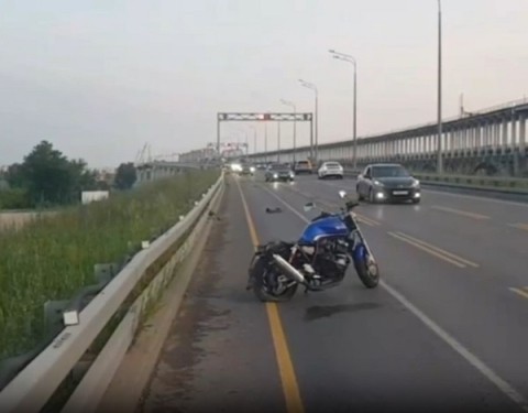 Управлявший мотоциклом водитель погиб в ДТП на Борском мосту Управлявший мотоциклом водитель погиб в ДТП на Борском мосту