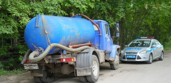 Регулярные рейды по выявлению «черных» ассенизаторов продолжаются в Нижнем Новгороде Регулярные рейды по выявлению «черных» ассенизаторов продолжаются в Нижнем Новгороде