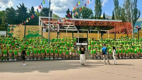 40 нижегородских ребят споют в составе хора на 100-летии «Артека» 40 нижегородских ребят споют в составе хора на 100-летии «Артека»