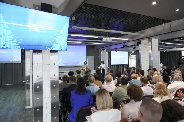 Юрий Шалабаев встретился с финансистами муниципальных образований в рамках выездной сессии Союза финансистов России Юрий Шалабаев встретился с финансистами муниципальных образований в рамках выездной сессии Союза финансистов России