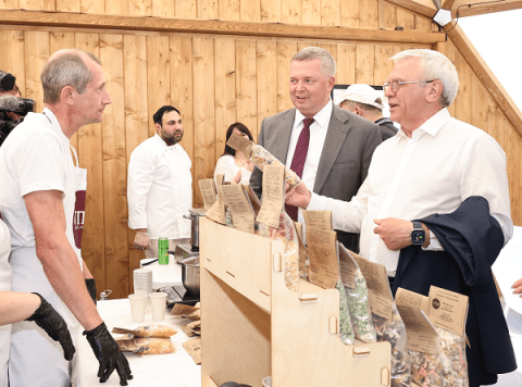 Евгений Люлин предложил упростить доступ к наличным в сельской местности Евгений Люлин предложил упростить доступ к наличным в сельской местности