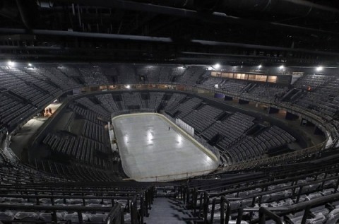 Заливка льда началась на строящейся ледовой арене в Нижнем Новгороде Заливка льда началась на строящейся ледовой арене в Нижнем Новгороде