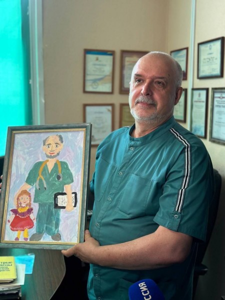 Двое нижегородских врачей получили звание Заслуженных в РФ Двое нижегородских врачей получили звание Заслуженных в РФ