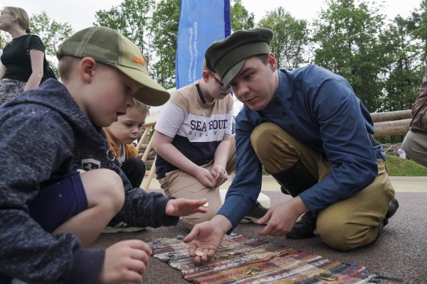 III ежегодный фестиваль детских уличных игр «Дружный Нижний» прошел в День защиты детей III ежегодный фестиваль детских уличных игр «Дружный Нижний» прошел в День защиты детей