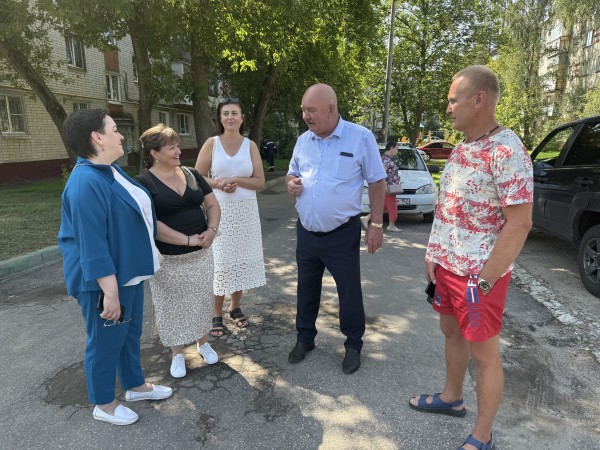 Асфальтовое покрытие более 70 дворовых территорий отремонтируют в этом году в Автозаводском районе Асфальтовое покрытие более 70 дворовых территорий отремонтируют в этом году в Автозаводском районе