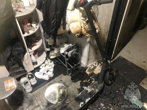 Новый электросамокат едва не спалил квартиру в Сормове