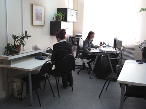 Нижегородцам могут уменьшить рабочее время из-за сильной жары Нижегородцам могут уменьшить рабочее время из-за сильной жары