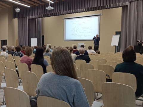 Прилепин представил новый роман и музыкальный альбом в Нижнем Новгороде Прилепин представил новый роман и музыкальный альбом в Нижнем Новгороде