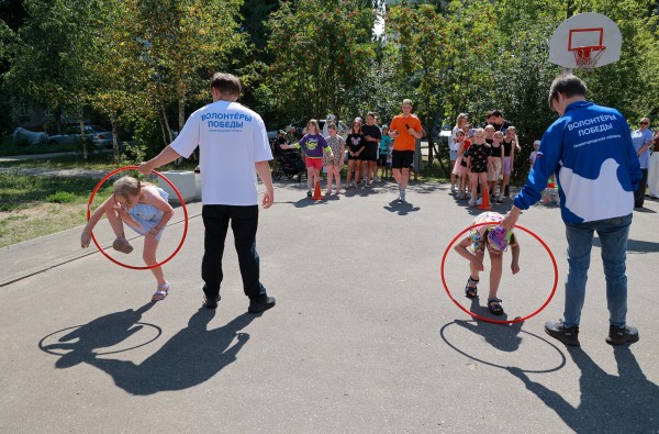 Более 2 000 юных нижегородцев окунулись в лето с проектом «Играем вместе» Более 2 000 юных нижегородцев окунулись в лето с проектом «Играем вместе»