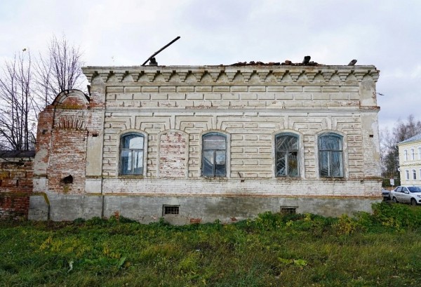 Усадебный комплекс XIX века продают в Пильнинском районе за 1 рубль Усадебный комплекс XIX века продают в Пильнинском районе за 1 рубль