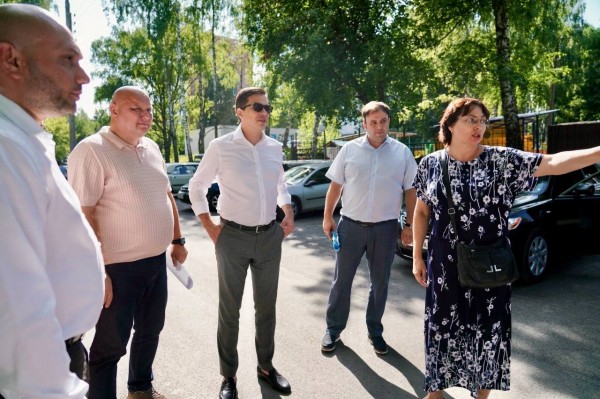 Юрий Шалабаев: К ремонту дворов подходим комплексно Юрий Шалабаев: К ремонту дворов подходим комплексно