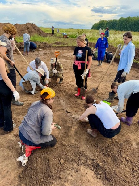 16 погребений и захоронение коня обнаружили при раскопках в Вачском районе 16 погребений и захоронение коня обнаружили при раскопках в Вачском районе