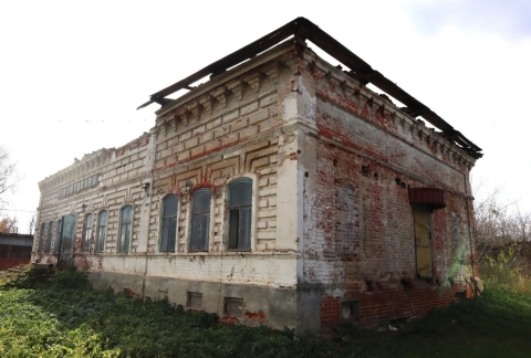 Усадебный комплекс XIX века продают в Пильнинском районе за 1 рубль Усадебный комплекс XIX века продают в Пильнинском районе за 1 рубль