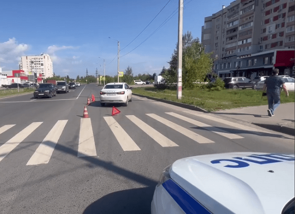 Женщину сбили на пешеходном переходе в Дзержинске Женщину сбили на пешеходном переходе в Дзержинске