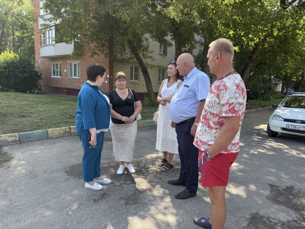 Асфальтовое покрытие более 70 дворовых территорий отремонтируют в этом году в Автозаводском районе Асфальтовое покрытие более 70 дворовых территорий отремонтируют в этом году в Автозаводском районе