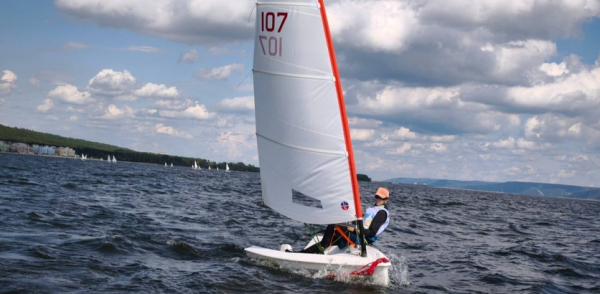 Юные нижегородские яхтсмены Никита Котов и Платон Иконников стали призерами Всероссийских соревнований по парусному спорту Юные нижегородские яхтсмены Никита Котов и Платон Иконников стали призерами Всероссийских соревнований по парусному спорту