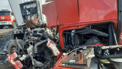 Водитель большегруза погиб в жутком ДТП на М-7 в Нижегородской области Водитель большегруза погиб в жутком ДТП на М-7 в Нижегородской области