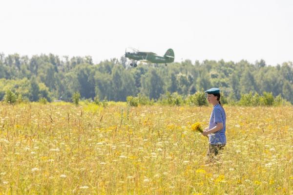 Воспитанники лагеря «Хочу стать десантником» совершат самостоятельные прыжки с парашютом 5 августа Воспитанники лагеря «Хочу стать десантником» совершат самостоятельные прыжки с парашютом 5 августа