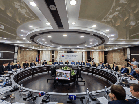 Люлин отметил активное участие молодежи ПФО в законотворчестве и трудоустройстве Люлин отметил активное участие молодежи ПФО в законотворчестве и трудоустройстве