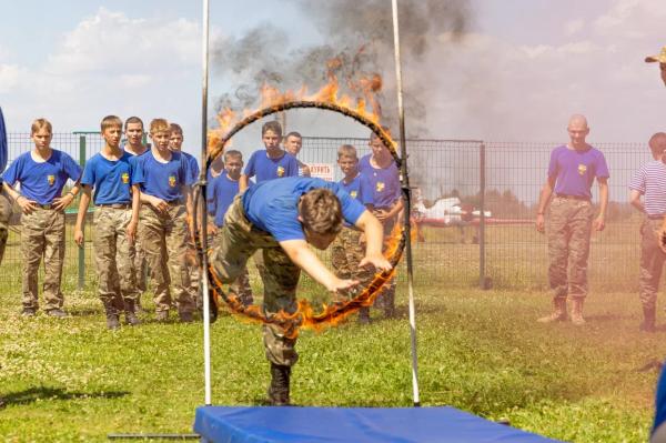Воспитанники лагеря «Хочу стать десантником» совершат самостоятельные прыжки с парашютом 5 августа Воспитанники лагеря «Хочу стать десантником» совершат самостоятельные прыжки с парашютом 5 августа