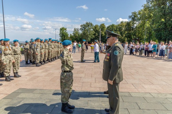 Торжественная церемония закрытия международной смены военно-патриотического лагеря «Хочу стать десантником» состоится в Кремле Торжественная церемония закрытия международной смены военно-патриотического лагеря «Хочу стать десантником» состоится в Кремле