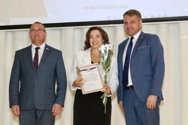 Более 700 педагогов приняли участие в августовской конференции в Советском районе Более 700 педагогов приняли участие в августовской конференции в Советском районе