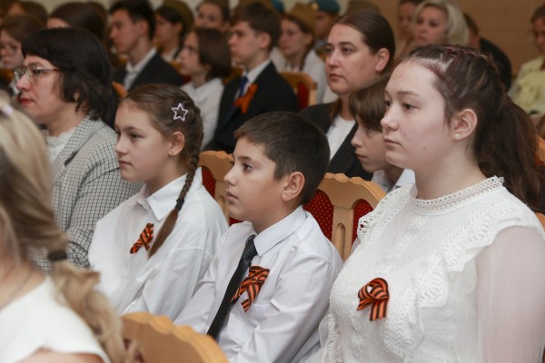 Более 400 юных нижегородцев приняли участие в поэтическом онлайн-марафоне «Поэзия Победы»