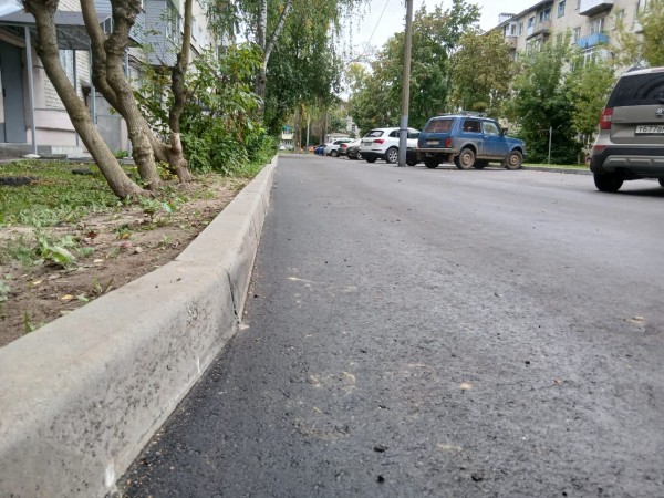 Ремонт дворов на ул. Заводской-Баумана, который был инициирован главой города после личного приема граждан, завершён — устраняются недостатки Ремонт дворов на ул. Заводской-Баумана, который был инициирован главой города после личного приема граждан, завершён — устраняются недостатки