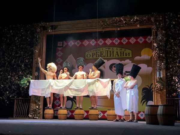 Премьера спектакля «Ханума» состоялась в Нижнем Новгороде Премьера спектакля «Ханума» состоялась в Нижнем Новгороде