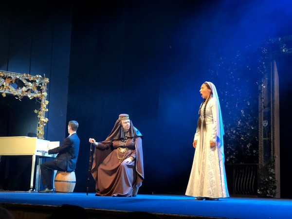 Премьера спектакля «Ханума» состоялась в Нижнем Новгороде Премьера спектакля «Ханума» состоялась в Нижнем Новгороде