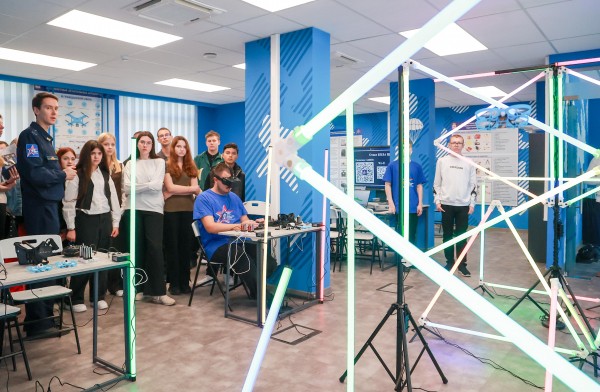 День открытых дверей для автозаводских школьников прошел в Центре военно-патриотического воспитания имени Максима Настина