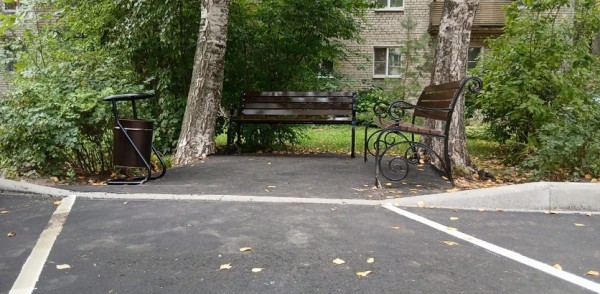 Ремонт дворов на ул. Заводской-Баумана, который был инициирован главой города после личного приема граждан, завершён — устраняются недостатки Ремонт дворов на ул. Заводской-Баумана, который был инициирован главой города после личного приема граждан, завершён — устраняются недостатки