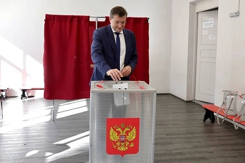 Глеб Никитин проголосовал на выборах в органы МСУ и Гордуму Глеб Никитин проголосовал на выборах в органы МСУ и Гордуму