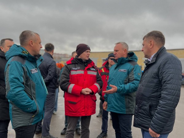 Спецтехнику, рабочие бригады и ремонтную базу проверили в Советском районе перед началом зимнего сезона