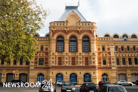 Глава нижегородского Минобра сыграл на губной гармошке на Ярмарке Глава нижегородского Минобра сыграл на губной гармошке на Ярмарке