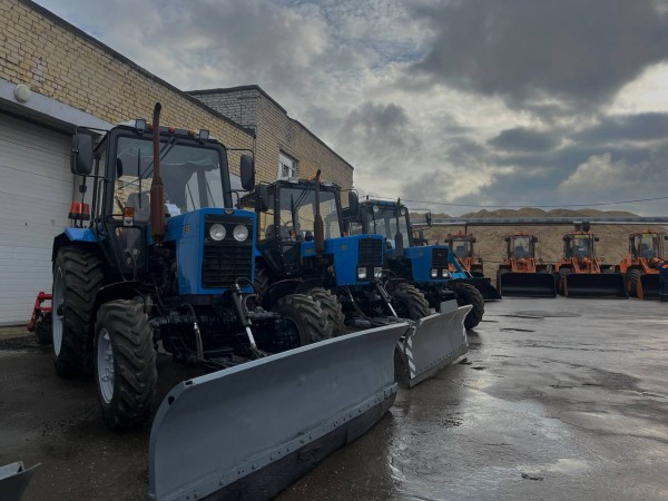 Спецтехнику, рабочие бригады и ремонтную базу проверили в Советском районе перед началом зимнего сезона