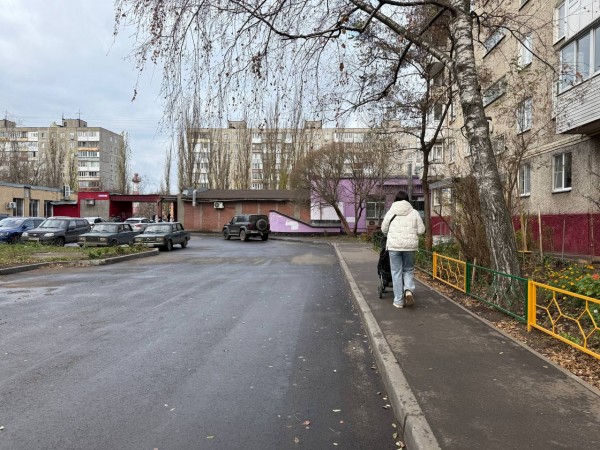 18 придомовых территорий благоустроили в Сормовском районе в 2025 году