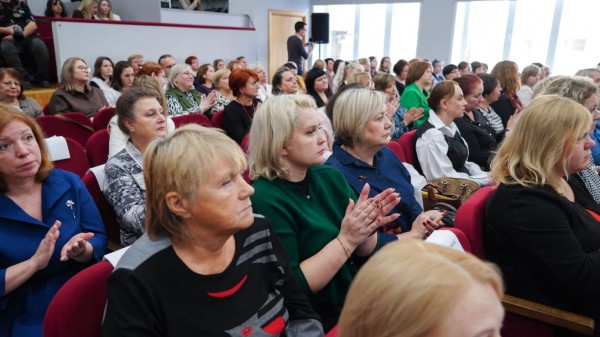 Более 240 педагогов приняли участие в городской конференции «Образование на службе Отечеству: лучшие педагогические практики»