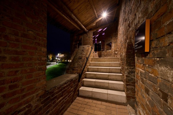 Экскурсии по освещенной кремлевской стене стали доступны нижегородцам Экскурсии по освещенной кремлевской стене стали доступны нижегородцам