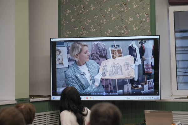 На уроках школьники смогут познакомиться с историей Нижнего Новгорода с помощью интеллектуальной игры «Прогулка по Нижегородской ярмарке» На уроках школьники смогут познакомиться с историей Нижнего Новгорода с помощью интеллектуальной игры «Прогулка по Нижегородской ярмарке»