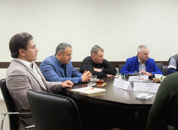 Заседание совета по межнациональным отношениям состоялось в преддверии Дня народного единства в Канавинском районе Заседание совета по межнациональным отношениям состоялось в преддверии Дня народного единства в Канавинском районе