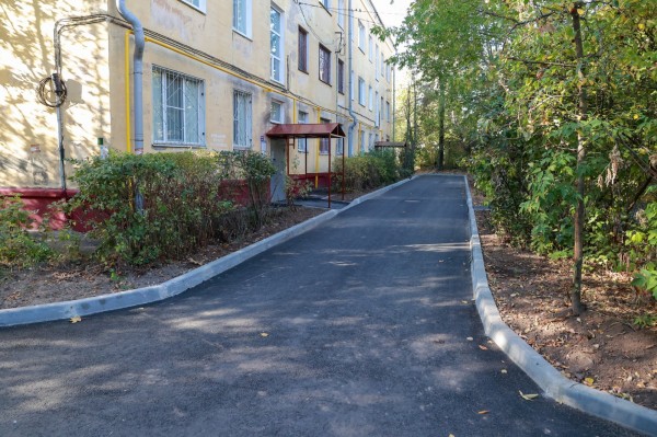 34 двора благоустроили в 2025 году для 8 тысяч жителей Ленинского района 34 двора благоустроили в 2025 году для 8 тысяч жителей Ленинского района